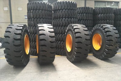 五噸鏟車實(shí)心輪胎多少錢一個(gè)小鏟車實(shí)心輪胎